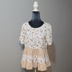 Paper Crane Floral Ruffle Hem‎ Blouse Sz Med.